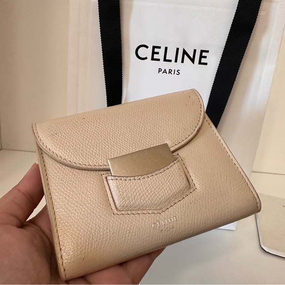 💎Authentic Celine Trotteur flap neutral leather wallet with shopping bag - Picture 3 of 16